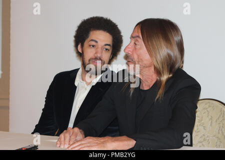 Il mouse del pericolo, Iggy Pop al 'oro' conferenza stampa svoltasi il 5 dicembre 2016 presso il Four Seasons Hotel di Beverly Hills, la California. Nessun tabloid. No USA di vendite per trenta giorni di origination. Riferimento al file # 33183 021CCR per solo uso editoriale - Tutti i diritti riservati Foto Stock