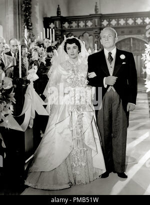 Spencer Tracy, Elizabeth Taylor, 'padre della sposa' 1950 MGM Riferimento File # 33371 516THA Foto Stock