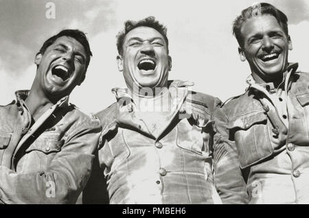 Cary Grant, Victor McLaglen, Douglas Fairbanks Jr'Gunga Din' (1939) RKO Radio Pictures Riferimento File # 33371 717THA Foto Stock