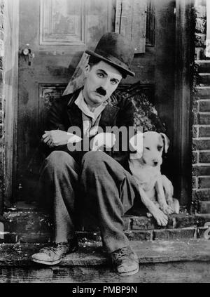 Charles Chaplin, 'un cane la vita' 1918 Riferimento File # 32603 343THA Foto Stock