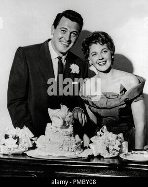 Rock Hudson e Phyllis Gates' wedding Novembre 9, 1955 Riferimento File # 33300 201THA Foto Stock