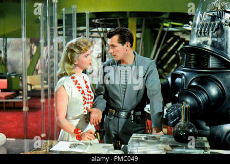 Leslie Nielson, Anne Francesco, "Pianeta Proibito' (1956) MGM Riferimento File # 33480 723THA Foto Stock