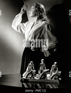 Pubblicità ancora di 'famigerato 'Ingrid Bergman 1946 Riferimento File # 33595 084THA Foto Stock