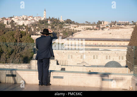 La preghiera in Gerusalemme la città vecchia Foto Stock