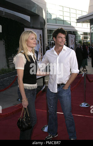 La vostra, miniera ed il nostro (Premiere) Rebecca Romijn e Jerry O'Connell 11-20-2005 / Glossari Affini plafoniera / Hollywood, CA / Paramount Pictures / Foto di Giuseppe Martinez - Tutti i diritti riservati Riferimento File # 22535 0047PLX per solo uso editoriale - Foto Stock