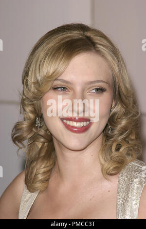 "Punto di aggancio" (Premiere) Scarlett Johansson 12-08-2005 / Los Angeles County Museum of Art / Los Angeles, CA / Opere di sogno / Foto di Giuseppe Martinez - Tutti i diritti riservati Riferimento File # 22566 0028PLX per solo uso editoriale - Tutti i diritti riservati Foto Stock