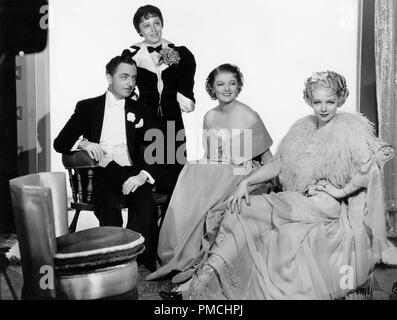 William Powell, Luise Rainer, Myrna Loy, Virginia Bruce, in 'Il grande Ziegfeld' (MGM, 1936). Foto di Clarence Sinclair Bull Riferimento File # 33636 693THA Foto Stock