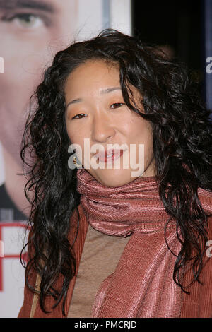 Più vicino Premiere 11-22-2004 Sandra Oh Foto di Giuseppe Martinez / PictureLux Riferimento File # 22014 0092-picturelux per solo uso editoriale - Tutti i diritti riservati Foto Stock