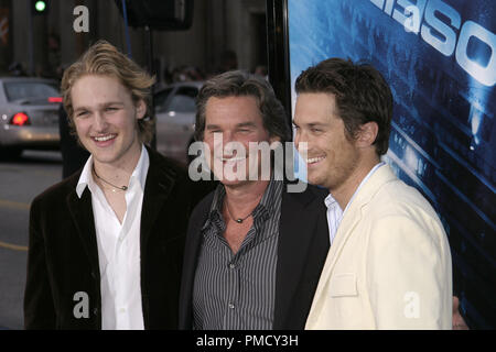 "Poseidon" (Premiere) Kurt Russell con figlio Wyatt Russell e Oliver Hudson 05-10-2006 / Grauman's Chinese Theater / Hollywood, CA / Warner Brothers / Foto di Giuseppe Martinez - Tutti i diritti riservati Riferimento File # 22740 0013PLX per solo uso editoriale - Foto Stock