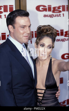 "Gigli" (Premiere) Ben Affleck, Jennifer Lopez 7-27-2003 Foto di Giuseppe Martinez / PictureLux Riferimento File # 21352 0140PLX per solo uso editoriale - Tutti i diritti riservati Riferimento File # 21352 0140PLX per solo uso editoriale - Tutti i diritti riservati Foto Stock