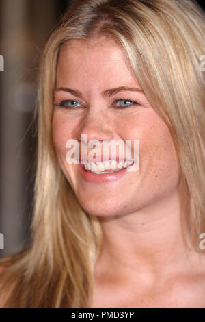 Gothika Premiere 11-13-2003 Alison Sweeney Foto di Giuseppe Martinez / PictureLux Riferimento File # 21597 0058PLX per solo uso editoriale - Tutti i diritti riservati Riferimento File # 21597 0058PLX per solo uso editoriale - Tutti i diritti riservati Foto Stock