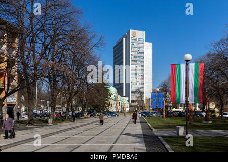 PERNIK, Bulgaria - 12 Marzo 2014: vista panoramica del centro della città di Pernik, Bulgaria Foto Stock