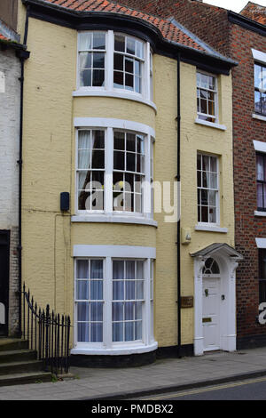 Queen Street, Scarborough, North Yorkshire Moors, England Regno Unito Foto Stock