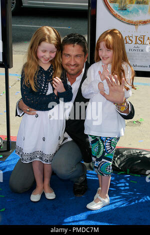 L'isola del Nim Premiere Katie Butler, Gerard Butler, Rachel Butler 30-3-2008 / Grauman's Chinese Theater / Hollywood, CA / Twentieth Century Fox / © Giuseppe Martinez / Picturelux - Tutti i diritti riservati Riferimento File # 23430 0063PLX per solo uso editoriale - Tutti i diritti riservati Foto Stock