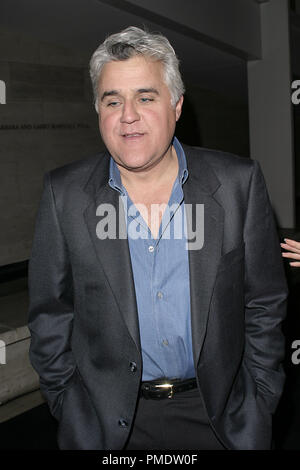 Jay Leno a Lamborghini di tutto il mondo il partito di debutto per le loro ultime Top Secret veicolo presso il Museo della Radio e della televisione, 5 gennaio 2006 - Beverly Hills, CA Foto di Giuseppe Martinez - Tutti i diritti riservati Riferimento File # 22597 0014PLX per solo uso editoriale - Tutti i diritti riservati Foto Stock