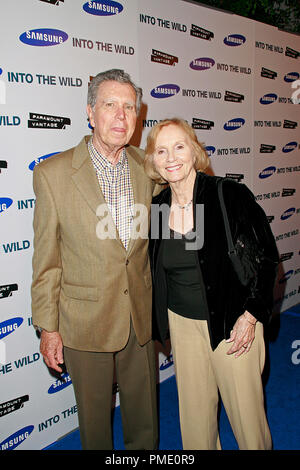 "In the Wild' (Premiere) Jeffrey Hayden, Eva Marie Saint 9-18-2007 / DGA Teatro / Los Angeles, CA / Paramount Vantage / Foto di Giuseppe Martinez Riferimento File # 23187 0058PLX per solo uso editoriale - Tutti i diritti riservati Foto Stock