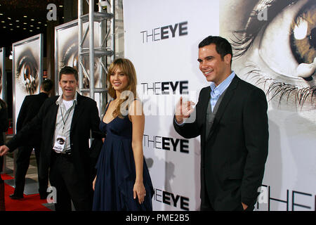 'L'occhio' Premiere Jessica Alba e Cash Warren 1-31-2008 / Pacific Glossari Affini plafoniera / Hollywood, CA / Lionsgate / Foto di Giuseppe Martinez Riferimento File # 23342 0033PLX per solo uso editoriale - Tutti i diritti riservati Foto Stock