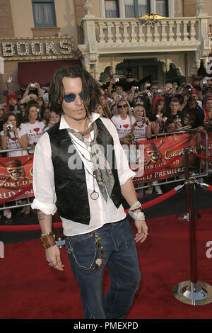 Pirati dei Caraibi: All'estremità del mondo (Premiere) Johnny Depp 5-19-2007 / Disneyland / Anaheim, CA / Walt Disney Pictures / © Giuseppe Martinez/Picturelux - Tutti i diritti riservati Riferimento File # 23082 0154PLX per solo uso editoriale - Tutti i diritti riservati Foto Stock