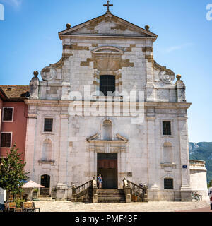 Saint Francois de Sales Facciata chiesa vista in Annecy Francia Foto Stock