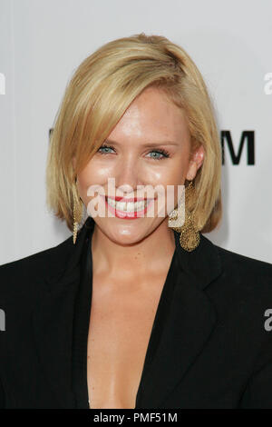 Nicky Whelan alla premiere di pellicole di dimensione" "Halloween 2'. Gli arrivi presso Grauman's Chinese Theatre a Hollywood, CA Agosto 24, 2009 foto di: Joe Marinez/PictureLux Riferimento File # 30064 14PLX per solo uso editoriale - Tutti i diritti riservati Foto Stock