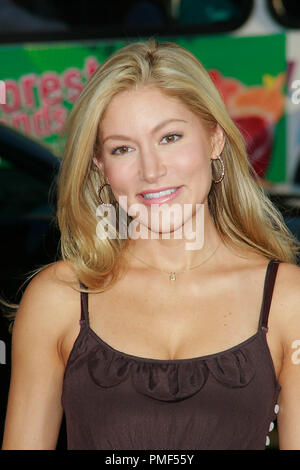 Jackie Johnson alla premiere di XX Century Fox " tutto su Steve". Gli arrivi presso il Grauman's Chinese Theatre a Hollywood, CA 26 agosto 2009. Foto di: Giuseppe Martinez/PictureLux Riferimento File # 30066 07PLX per solo uso editoriale - Tutti i diritti riservati Foto Stock