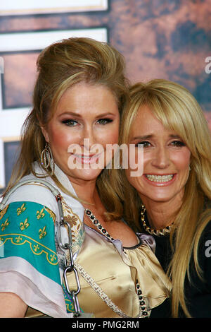 " Corsa a Witch Mountain' Premiere Kathy Hilton e Kim Richards 3-11-2009 / El CapitanTheater / Hollywood, CA / Paramount Pictures / © Giuseppe Martinez/Picturelux - Tutti i diritti riservati Riferimento File # 30001 0056PLX per solo uso editoriale - Tutti i diritti riservati Foto Stock