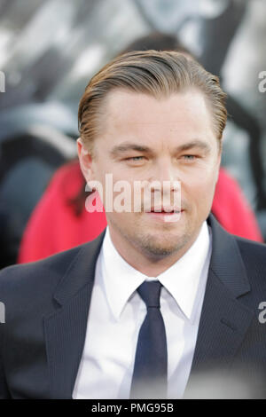Leonardo DiCaprio alla premiere di Warner Brothers Pictures' 'Inizio'. Gli arrivi presso Grauman's Chinese Theatre a Hollywood, CA, 13 luglio 2010. Foto di Giuseppe Martinez / PictureLux Riferimento File # 30329 106PLX per solo uso editoriale - Tutti i diritti riservati Foto Stock