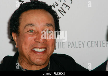 Smokey Robinson presso lo screening di VH1 Rock Docs - 'Soul Treno: più hippy viaggio in America " arrivi presso Paley Centre for Media in Beverly Hills, CA, 29 gennaio 2010. © Giuseppe Martinez / Picturelux Riferimento File # 30117 010JM per solo uso editoriale - Tutti i diritti riservati Foto Stock