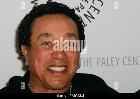 Smokey Robinson presso lo screening di VH1 Rock Docs - 'Soul Treno: più hippy viaggio in America " arrivi presso Paley Centre for Media in Beverly Hills, CA, 29 gennaio 2010. © Giuseppe Martinez / Picturelux Riferimento File # 30117 011JM per solo uso editoriale - Tutti i diritti riservati Foto Stock