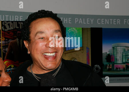 Smokey Robinson presso lo screening di VH1 Rock Docs - 'Soul Treno: più hippy viaggio in America " arrivi presso Paley Centre for Media in Beverly Hills, CA, 29 gennaio 2010. © Giuseppe Martinez / Picturelux Riferimento File # 30117 021JM per solo uso editoriale - Tutti i diritti riservati Foto Stock