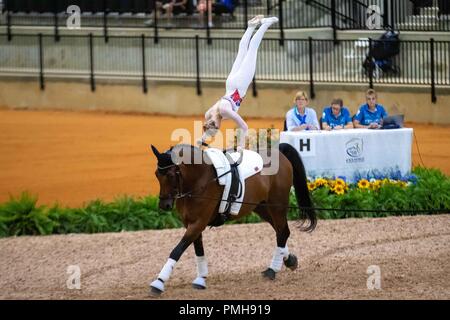 Tryon, North Carolina, Stati Uniti d'America . Xviii Sep, 2018. Lucy Phillips. Demezza. Linger Julie Newell. GBR. Vaulting. Femmina individuali la concorrenza. Il giorno 7. Giochi equestri mondiali. WEG 2018 Tryon. Carolina del Nord. Stati Uniti d'America. 18/09/2018. Credito: Sport In immagini/Alamy Live News Foto Stock