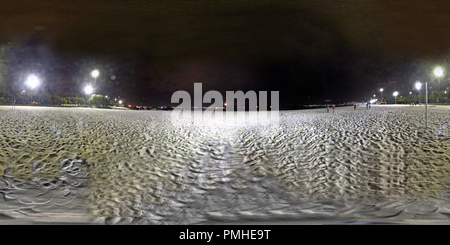 Visualizzazione panoramica a 360 gradi di Praia do Flamengo de noite Rio de Janeiro Brasil