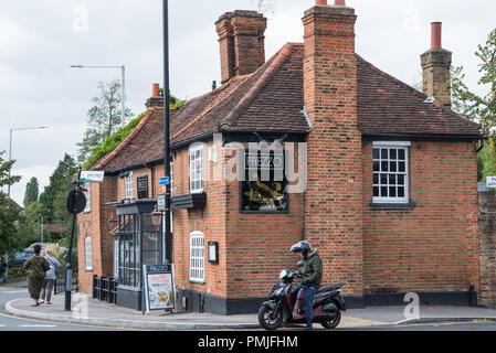 Prezzo ristorante italiano, in una storica cinquecento edificio, Bury Street, Ruislip, Middlesex, England, Regno Unito Foto Stock