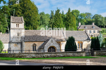 St Margarets chiesa nel villaggio Costwold di Bagendon, Cotswolds, Gloucestershire, Inghilterra Foto Stock