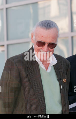 Stan Lee all'Hollywood Camera di Commercio cerimonia in onore di lui con una stella sulla Hollywood Walk of Fame in Hollywood, CA, 4 gennaio 2011. Foto di Joe Martinez / PictureLux Foto Stock