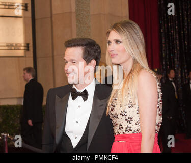 Mark Wahlberg, Oscar-nominee Best Motion Picture dell'anno, e Rhea Durham arriva l'ottantatreesimo annuale di Academy Awards il Kodak Theatre di Hollywood, CA il 27 febbraio 2011. Riferimento al file # 30871 221 per solo uso editoriale - Tutti i diritti riservati Foto Stock