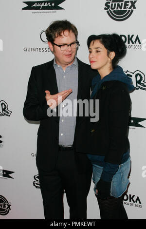 Sarah Silverman e Rainn Wilson alla premiere di IFC mezzanotte il 'Super'. Gli arrivi presso il teatro egiziano in Hollywood, CA, Marzo 21, 2011. Foto di Joe Martinez / PictureLux Foto Stock