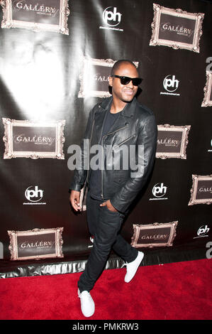 Il cantante Taio Cruz passeggiate il tappeto rosso al Gallery Nightlclub al Planet Hollywood, Las Vegas NV. Giugno 25, 2011. © 2011 Lisa Wright / PictureLux Foto Stock