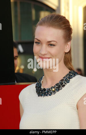 Yvonne Strahovski alla premiere di Warner Brothers Pictures' 'la sbornia parte 2'. Gli arrivi presso Grauman's Chinese Theatre a Hollywood, CA, 19 maggio 2011. Foto di Joe Martinez / PictureLux Foto Stock