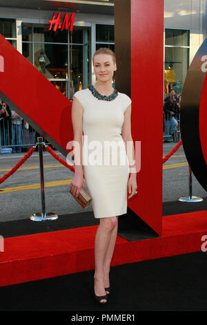 Yvonne Strahovski alla premiere di Warner Brothers Pictures' 'la sbornia parte 2'. Gli arrivi presso Grauman's Chinese Theatre a Hollywood, CA, 19 maggio 2011. Foto di Joe Martinez / PictureLux Foto Stock