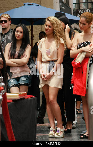 Haley Reinhart all'Hollywood Camera di Commercio cerimonia in onore di Simon Fuller con una stella sulla Hollywood Walk of Fame in Hollywood, CA, 23 maggio 2011. Foto di Joe Martinez / PictureLux Foto Stock