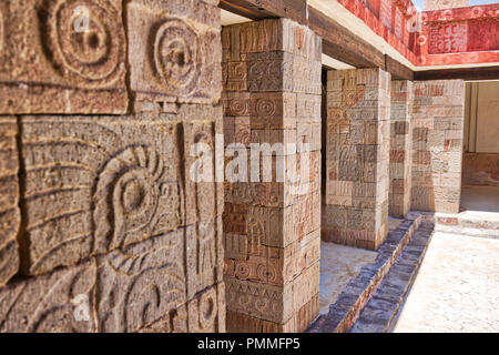 Landmark piramidi di Teotihuacan situato vicino a Città del Messico Foto Stock