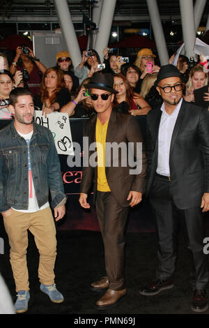 Bruno Marte alla Premiere mondiale di Summit Entertainment " The Twilight Saga: Rottura dell'Alba - Parte 1". Gli arrivi presso Nokia Theater in L.A. Vive a Los Angeles, CA, 14 novembre 2011. Foto di Joe Martinez / PictureLux Foto Stock