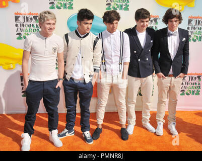 Una direzione - Niall Horan, Zayn Malik, Louis Tomlinson, Liam Payne & Harry stili al Nickelodeon la venticinquesima edizione del Kids' Choice Awards tenutosi al Galen Center di Los Angeles, CA. L'evento ha avuto luogo sabato, 31 marzo 2012. Foto di PRPP / PictureLux Riferimento File # 31471 060PRPP per solo uso editoriale - Tutti i diritti riservati Foto Stock