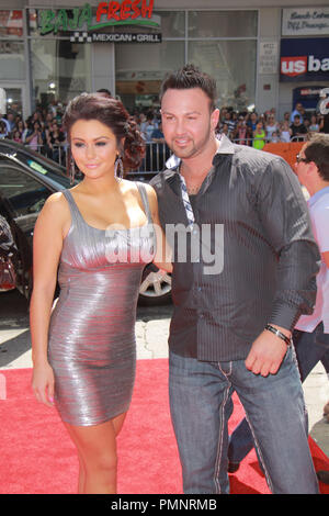 Jenni "" JWoww Farley, Roger Matthews 04/07/2012 "The Three Stooges il film' Premiere detenute a Grauman's Chinese Theatre a Hollywood, CA Foto di Izumi Hasegawa / HollywoodNewsWire.net / PictureLux Foto Stock