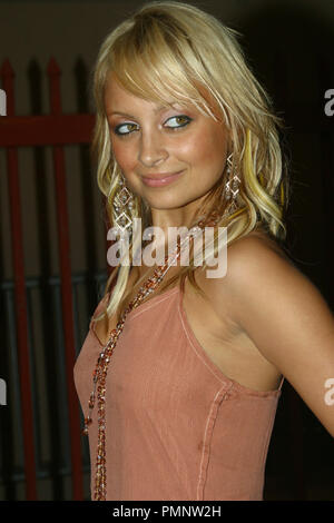 09/17/2004 Nicole Richie 'US weekly Hot Young Hollywood Party' @ Spider Club, Hollywood Foto di Fukuko Kusakari HNW // Picturelux Riferimento File # 31301 005HNW per solo uso editoriale - Tutti i diritti riservati Foto Stock