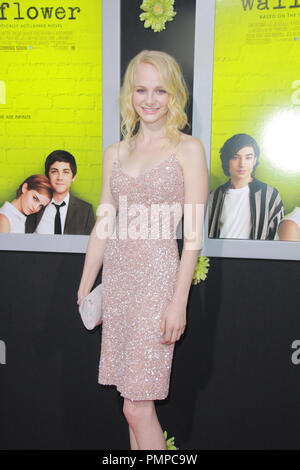 Erin Wilhelmi 09/10/2012 "i vantaggi di essere un violaciocca' Premiere detenute a Arclight Glossari Affini cupola in Hollywood, CA Foto di Mayuka Ishikawa / Hollywoodnewswire.net / PictureLux Foto Stock