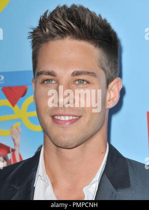 Dean Geyer al 'Glee Stagione 4 Screening Premiere detenute al Paramount Studios di Hollywood, CA. La manifestazione ha avuto luogo il mercoledì 12 settembre, 2012. Foto di PRPP / PictureLux Riferimento File # 31651 004PRPP per solo uso editoriale - Tutti i diritti riservati Foto Stock