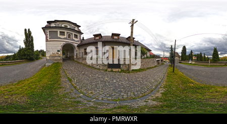 Visualizzazione panoramica a 360 gradi di Banská Štiavnica, Piarská brána / Il Piarg Town Gate