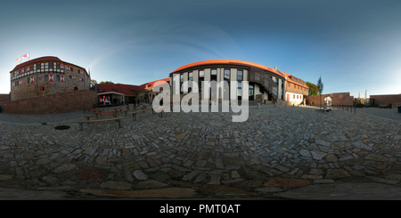 Visualizzazione panoramica a 360 gradi di Leinefelde - Worbis | Eichsfeld -Burg Scharfenstein - Innenhof